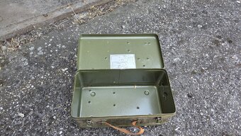 Vojenské plechové debničky (boxy) - 2