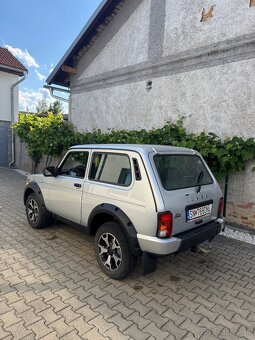 Lada Niva Urban - 2