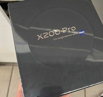 vivo X200 Pro 5G 16 GB / 512 GB Titanium - 2