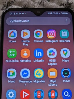 Predám Samsung A20e dual sim čierny voľný na všetky siete v - 2