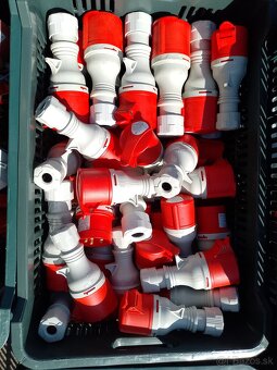 16 a zástrčky a zásuvky SEZ - 2