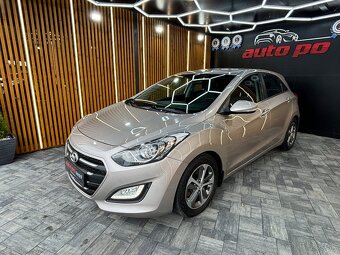 Hyundai i30 1.6 CRDi DOHC 16V Fleet - 2
