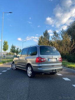 Volkswagen Sharan 1.9 TDI 96kw GOAL - 2