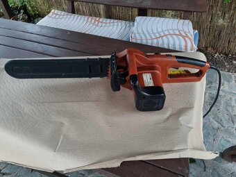 elektricka retazova pila - 2