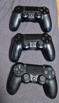 Predám playstation 4 FAT. - 2
