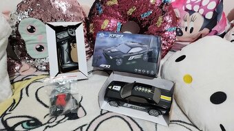 Športové RC auto so svetelnými efektmi - 2