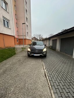 Mersedes-Benz ML 350 - 2
