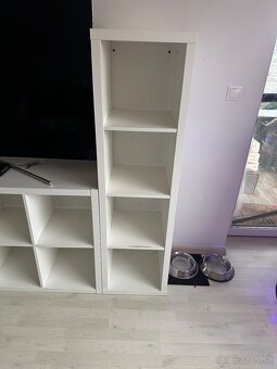 Ikea Kallax biele police / kniznica / regal - 2