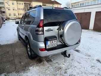 Toyota Land Chruiser 120 - 2