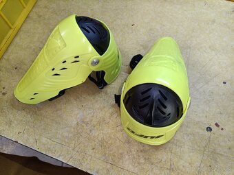 Ufo chrániče kolien - 2