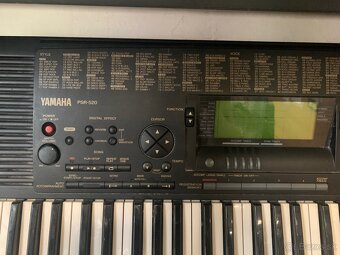 Klávesy Yamaha PSR-520 - 2