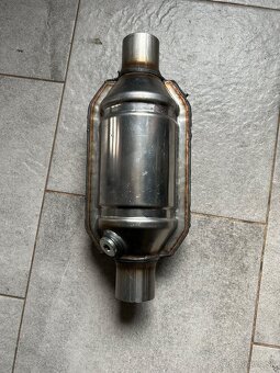 Katalizátor univerzálny - 2