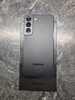 Samsung Galaxy S22 - 2