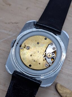 Predám funkčné dámske hodinky RE Watch 22 € - 2