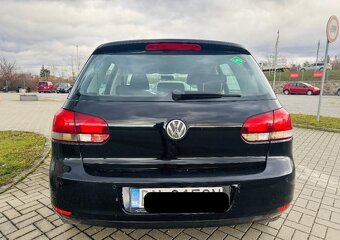 Volkswagen Golf 6 Highline Benzín +LPG - 2