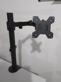 Kvalitný držiak na monitory 13" až 27" - 2