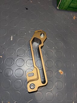 Pedal spacer focus mk4 - 2