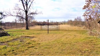HALO reality - Predaj, pozemok pre rodinný dom 5536 m2 Ipe - 2