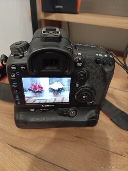 Canon EOS 7D Mark II - 2
