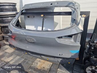 Predam zadne dvere na hyundai tucson - 2