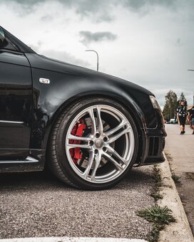 255/35 r19 - 2