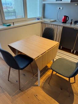Rozkladací kuchynský stôl IKEA s doskou z bambusu - 2