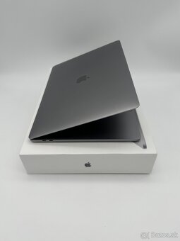MacBook Pro 15" 2017 Space Gray s Touchbarom - 2