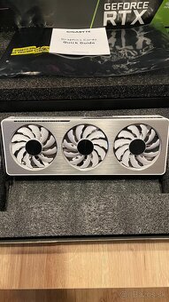 GIGABYTE GeForce RTX 3060 VISION OC 12G - 2