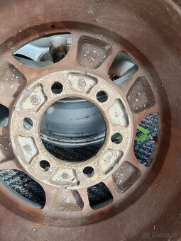Elektróny na Toyota - 2