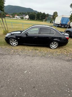 BMW 530d E60 Manuál - 2