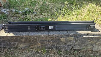 Predeľovacia sieť Volvo V50 - 2
