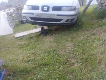 Predám predný nárazník na Seat Toledo II (r.v. 1999–2004). - 2