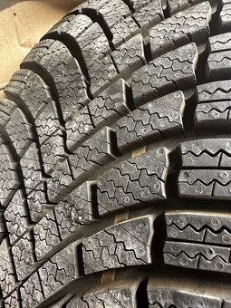 5x112 R18 7,5J ET51 VW Bergamo + 225/40 R18 Bridgestone - 2