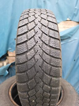 Ponúkam 4 zimné pneumatiky Nokian 165/70 R14 - 2