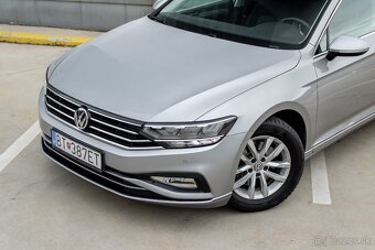 Volkswagen Passat - 2