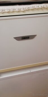 Na predaj Zanussi chladnička s mrazničkou - 2