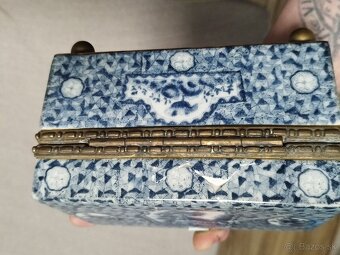 Starožitna šperkovnica - 2