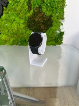 Samsung Watch 8.44 - 2