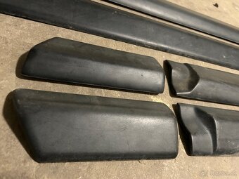 Jeep Cherokee Bocne listy - 2