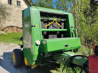 Predám balikovač John Deere 545 - 2
