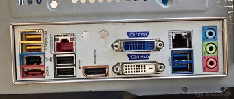 Intel DQ77MK + Intel Core i5 3570 - 2