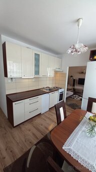 NIŽŠIA CENA BEZ REALITKY - Predám 3-izbový byt v Krompachoch - 2