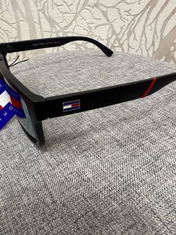 Panske slnecne okuliare tommy hilfiger zrkadlove skla - 2