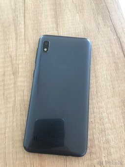 Samsung A10 zachovaly - 2