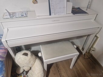 Yamaha CLAVINOVA CLP 735 - 2