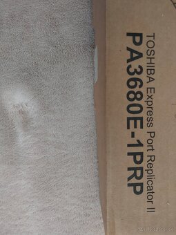 Dokovacia stanica TOSHIBA PA3680E-1PRP - 2