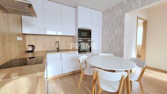 Štýlový 4i byt, REKONŠTRUKCIA, LOGGIA, Butatínska ulica, Pet - 2