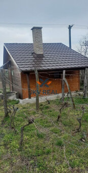 Na predaj viničný domček s vinicou a ornou pôdou - 2