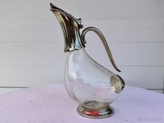 Karafa ve tvaru kačenky - 2