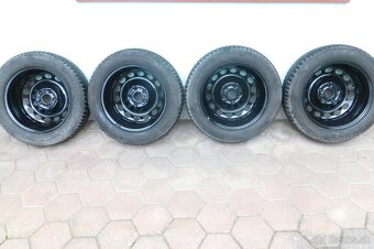 Zimné pneumatiky GOOD YEAR na diskoch . - 2